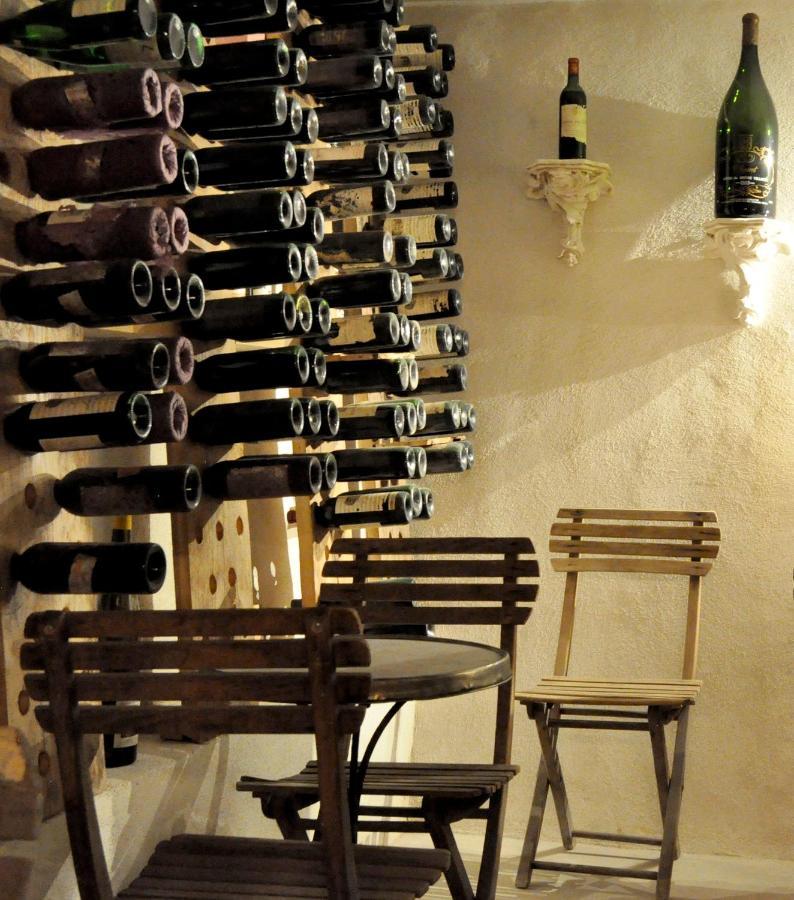 小城堡住宿加早餐旅馆 Châteauneuf-de-Gadagne 外观 照片